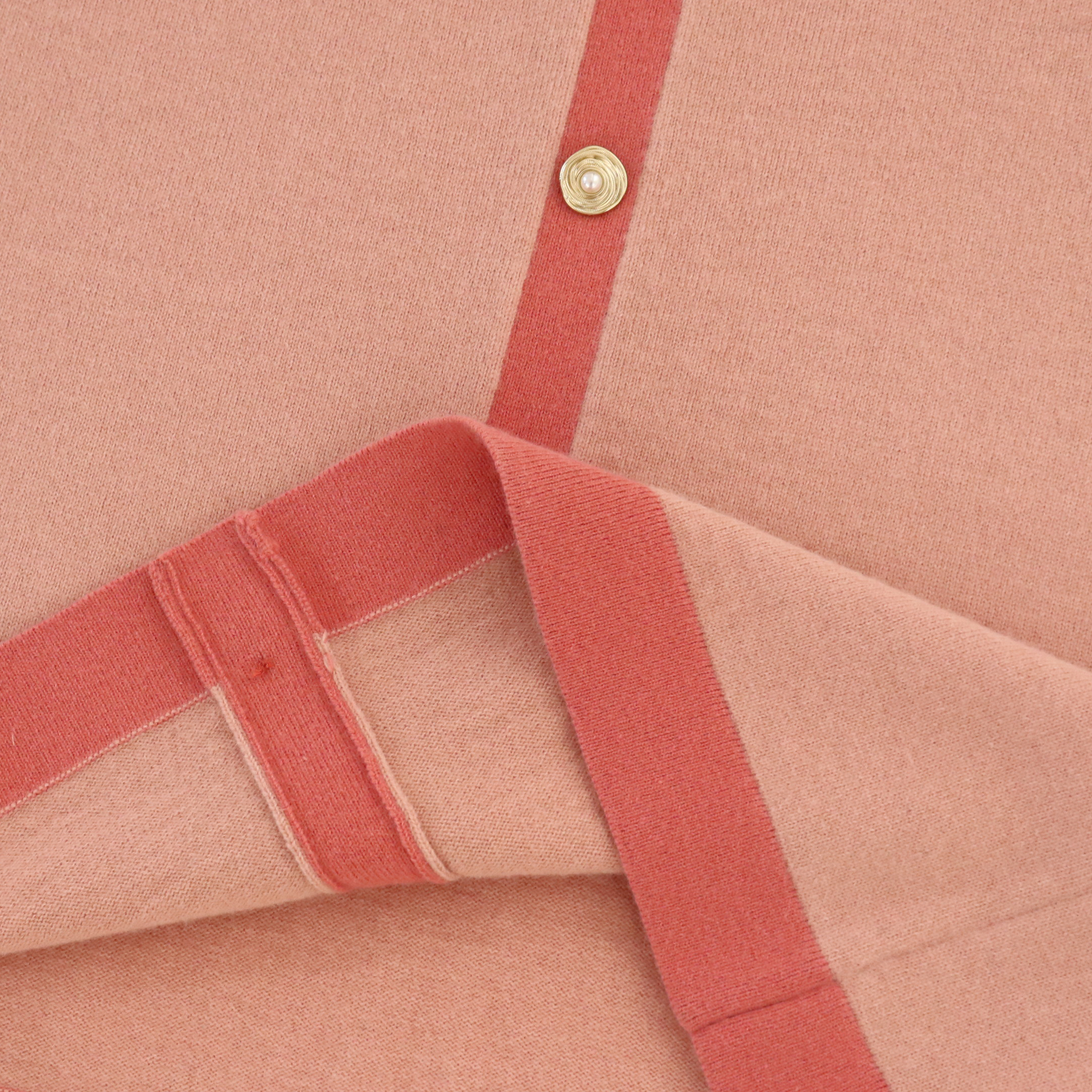 OEM定制冬季长袖毛衣开衫上衣裙两件套女士针织套装